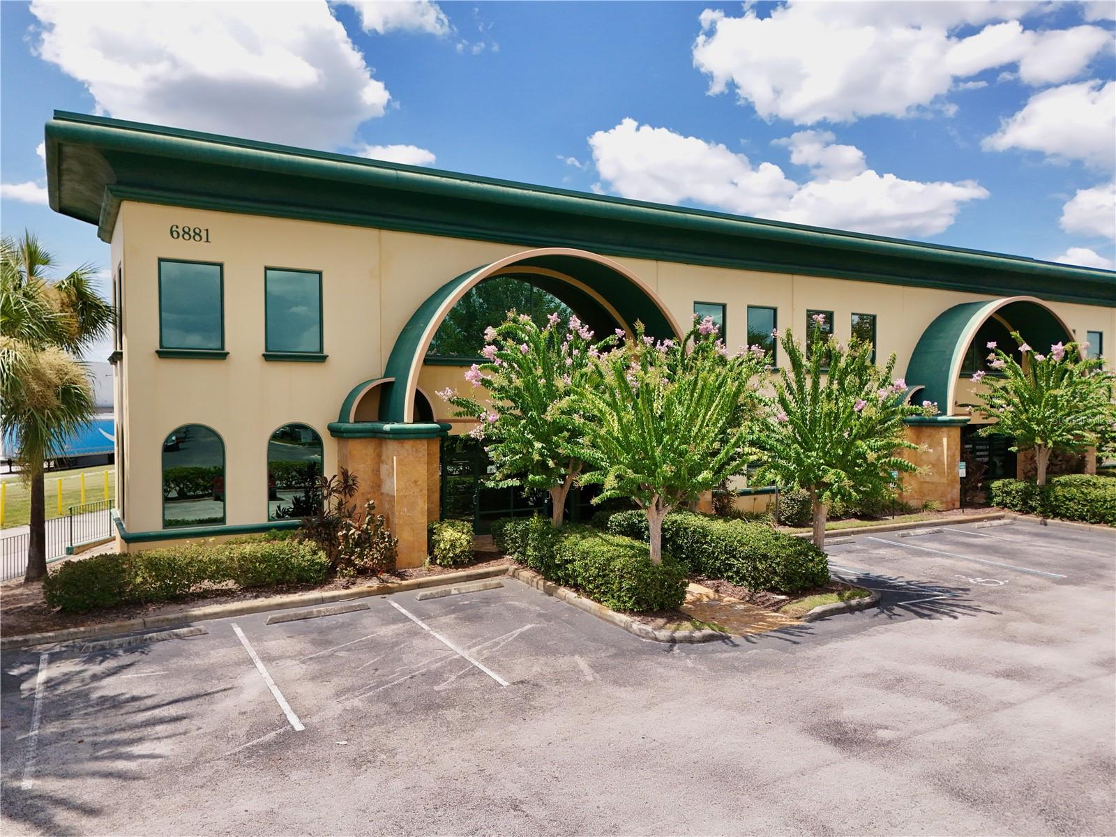 6881 KINGSPOINTE PARKWAY 1&2