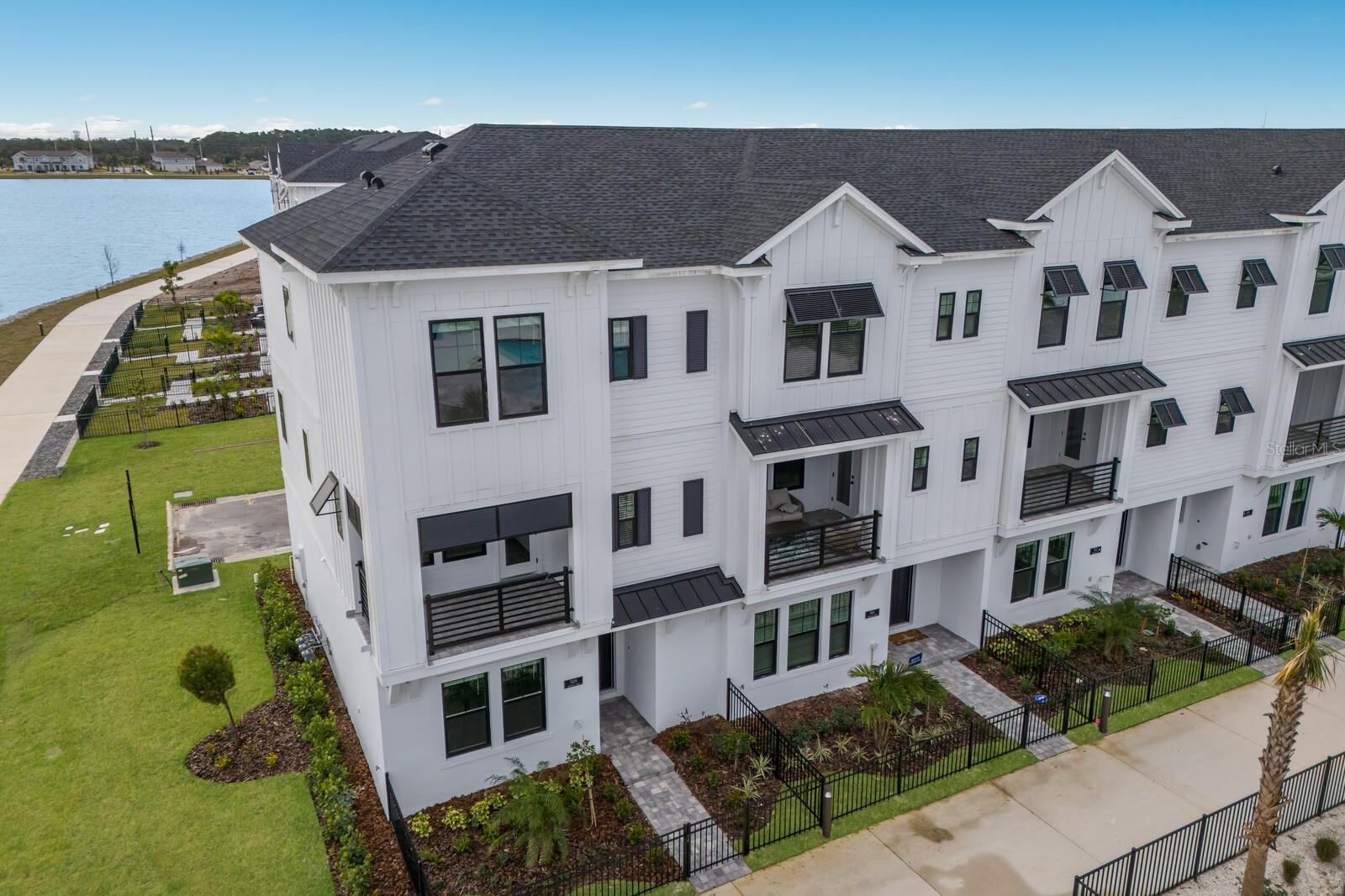 EMERALD LNDG/WATERSIDE - Residential