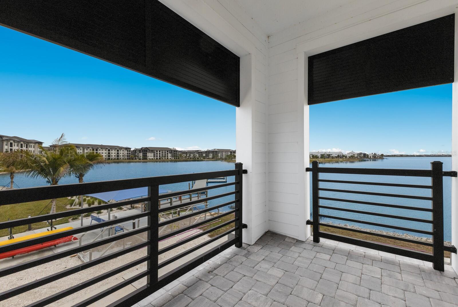 EMERALD LNDG/WATERSIDE - Residential