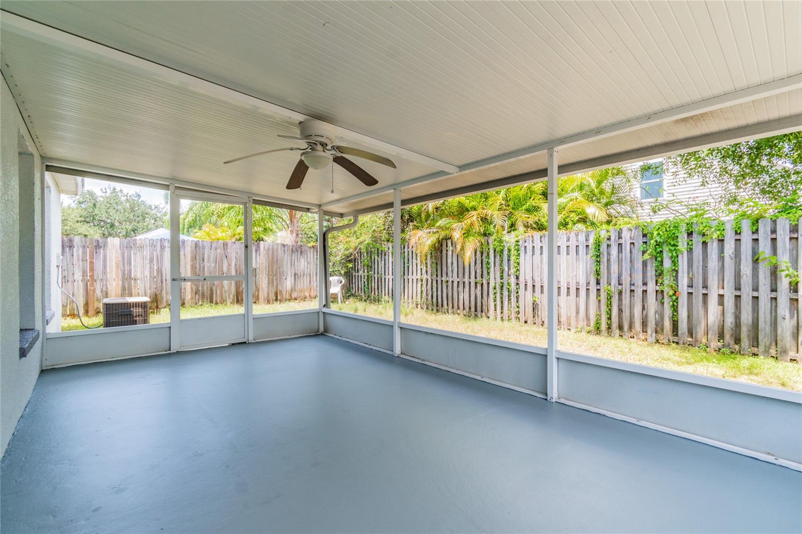 CARROLLWOOD CREEK - Residential Lease