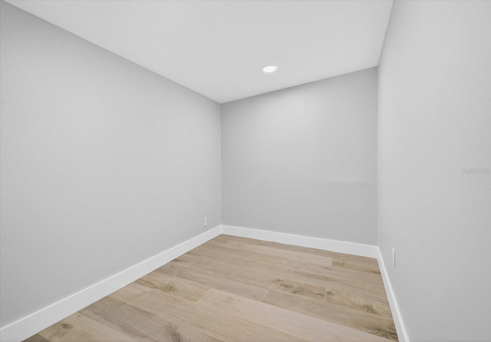 GANDY MANOR ESTATES - Residential