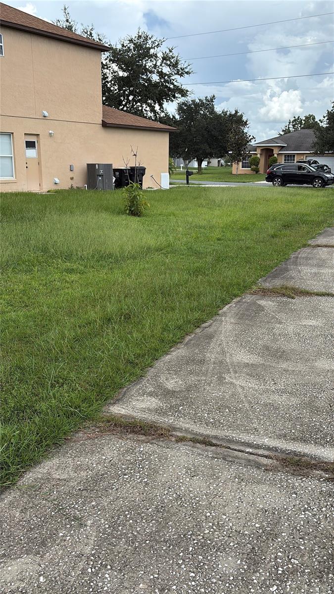 627 LINNET COURT