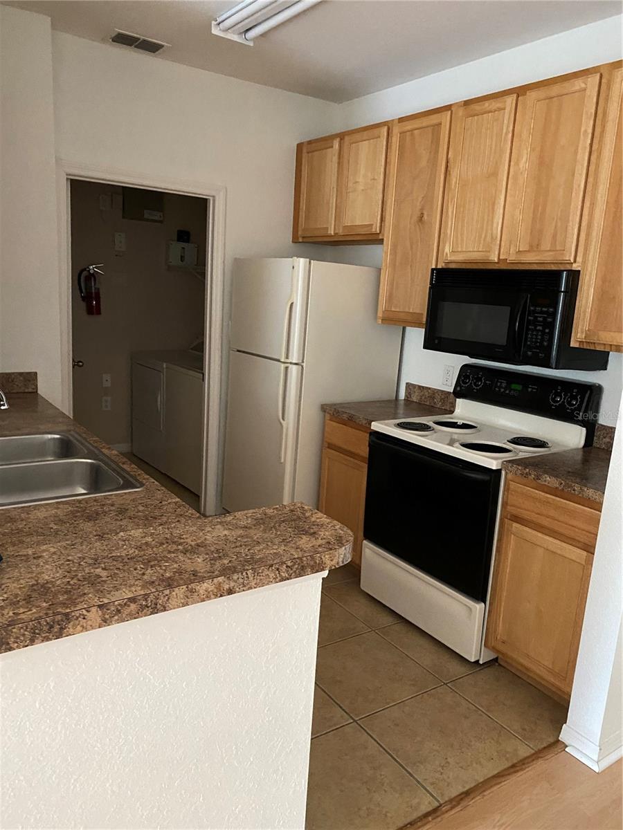 COURTNEY PALMS CONDO - Residential Lease
