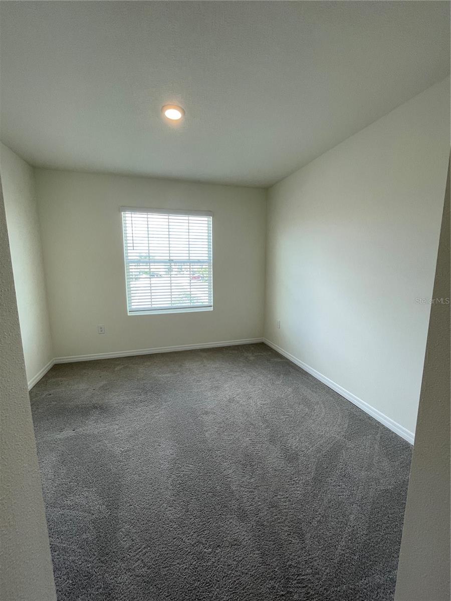 MEADOW RDG PH A-1 - Residential Lease