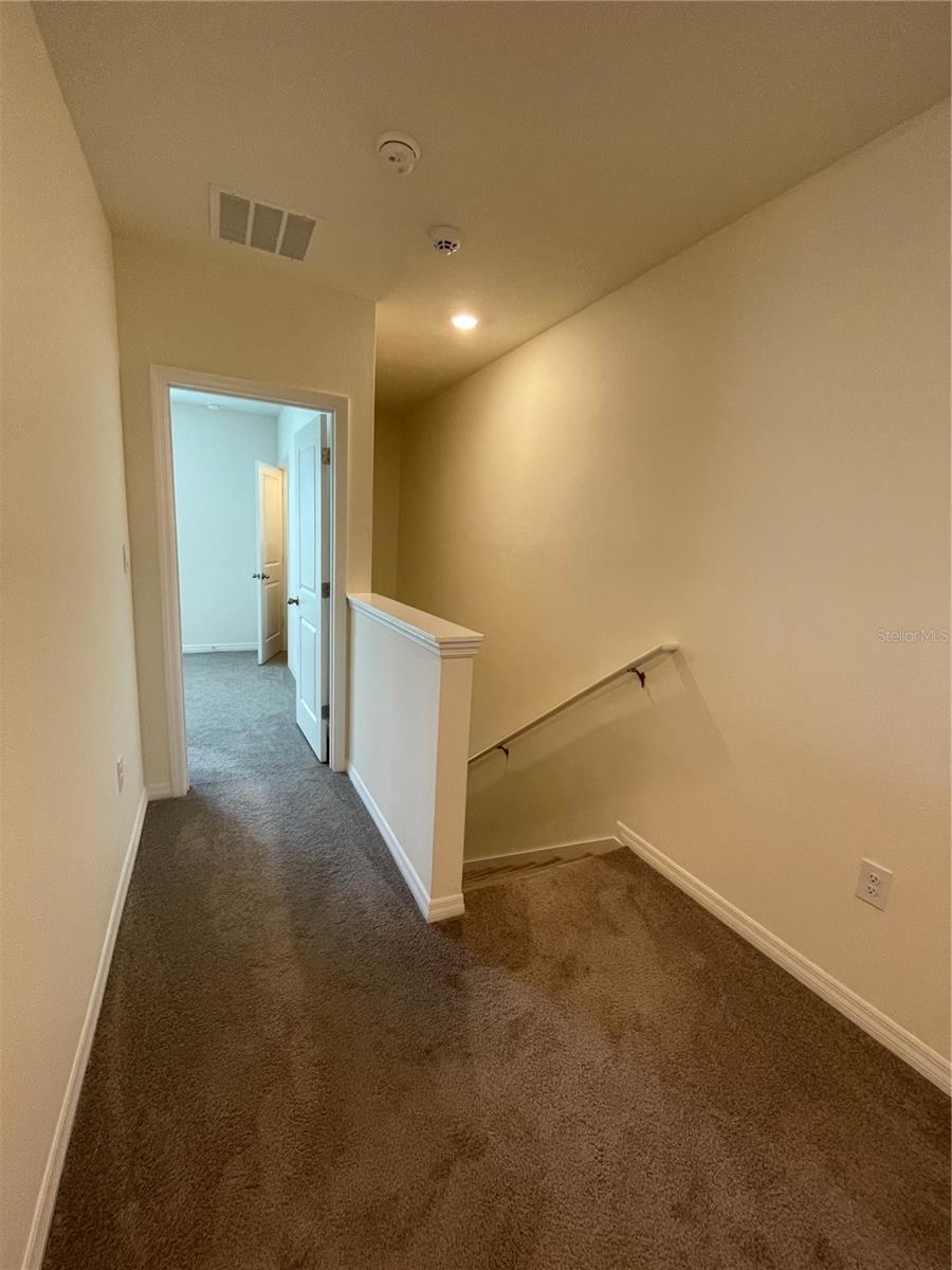 MEADOW RDG PH A-1 - Residential Lease