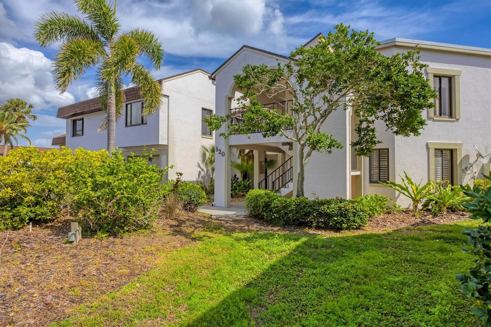 820 CAPRI ISLES BOULEVARD 202