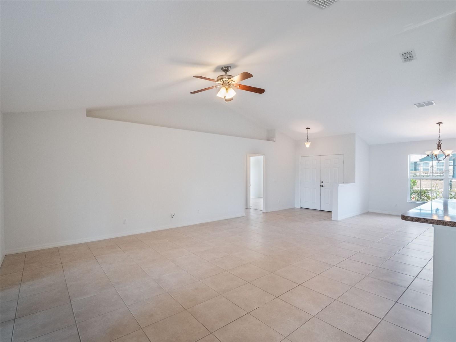 2907 SOUTHERN PINES LOOP