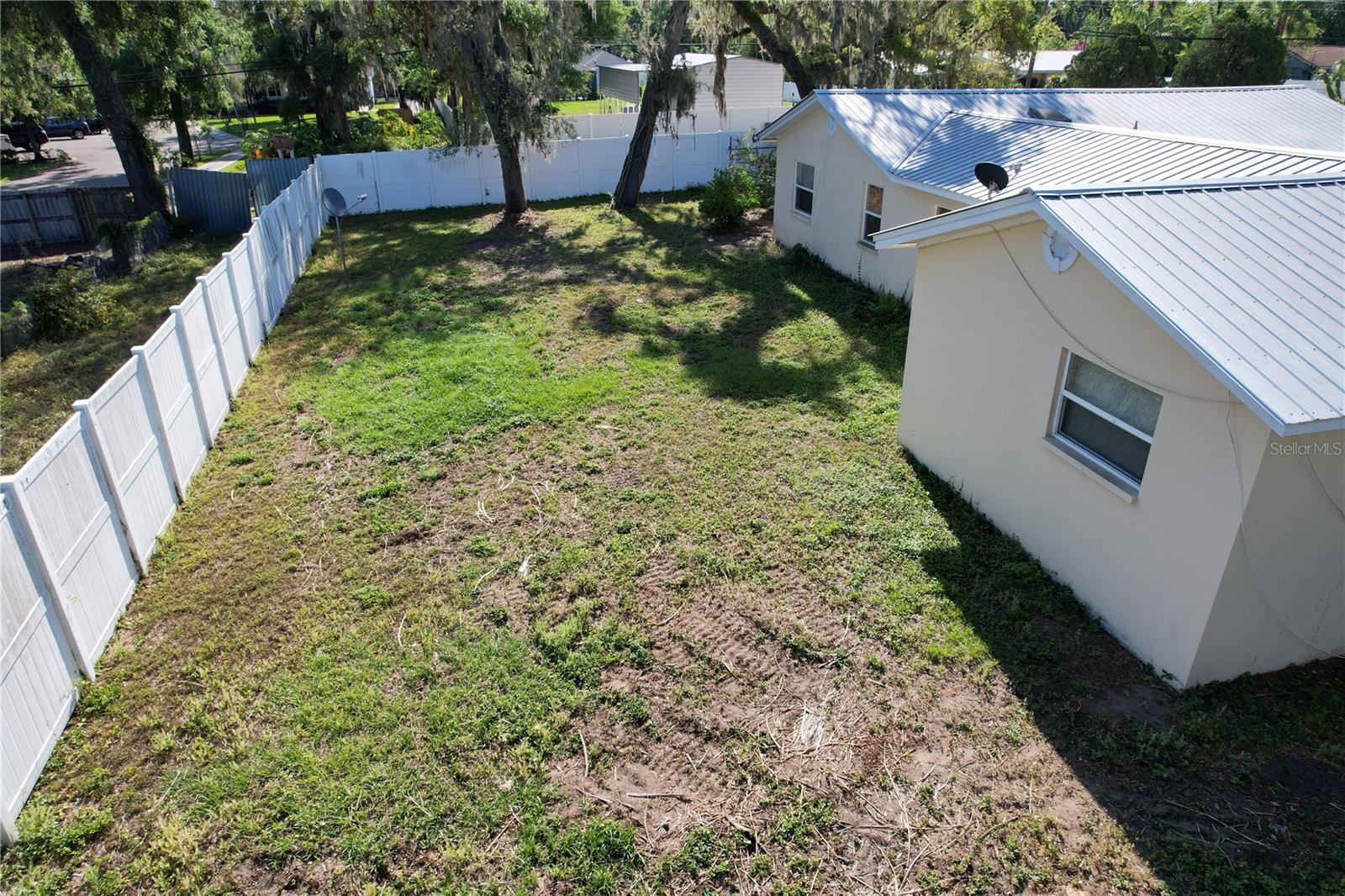 EASTWOOD SUB - Residential Lease