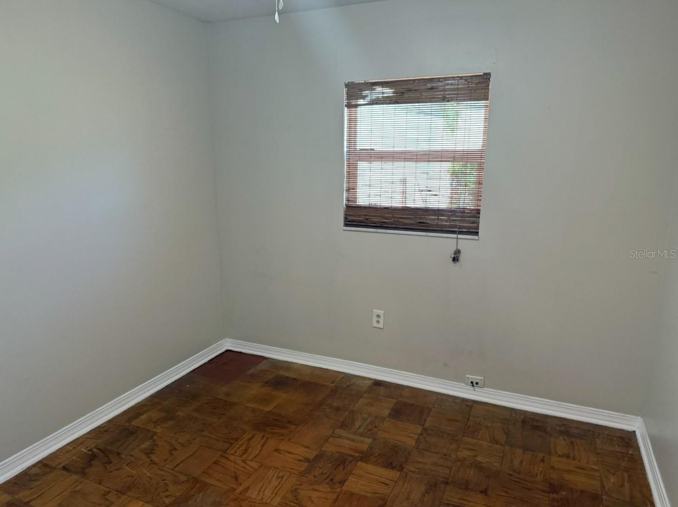 EASTWOOD SUB - Residential Lease