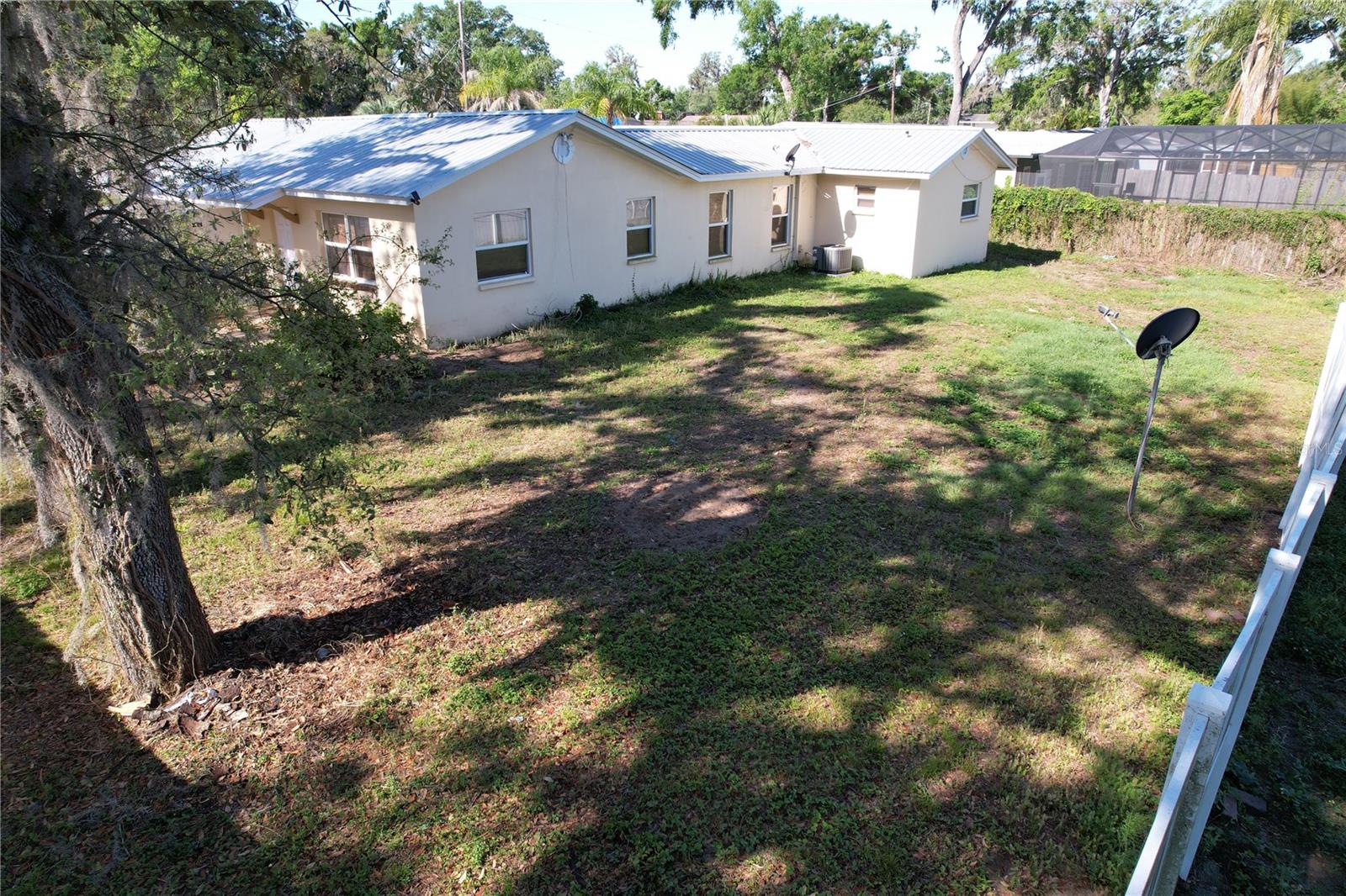 EASTWOOD SUB - Residential Lease