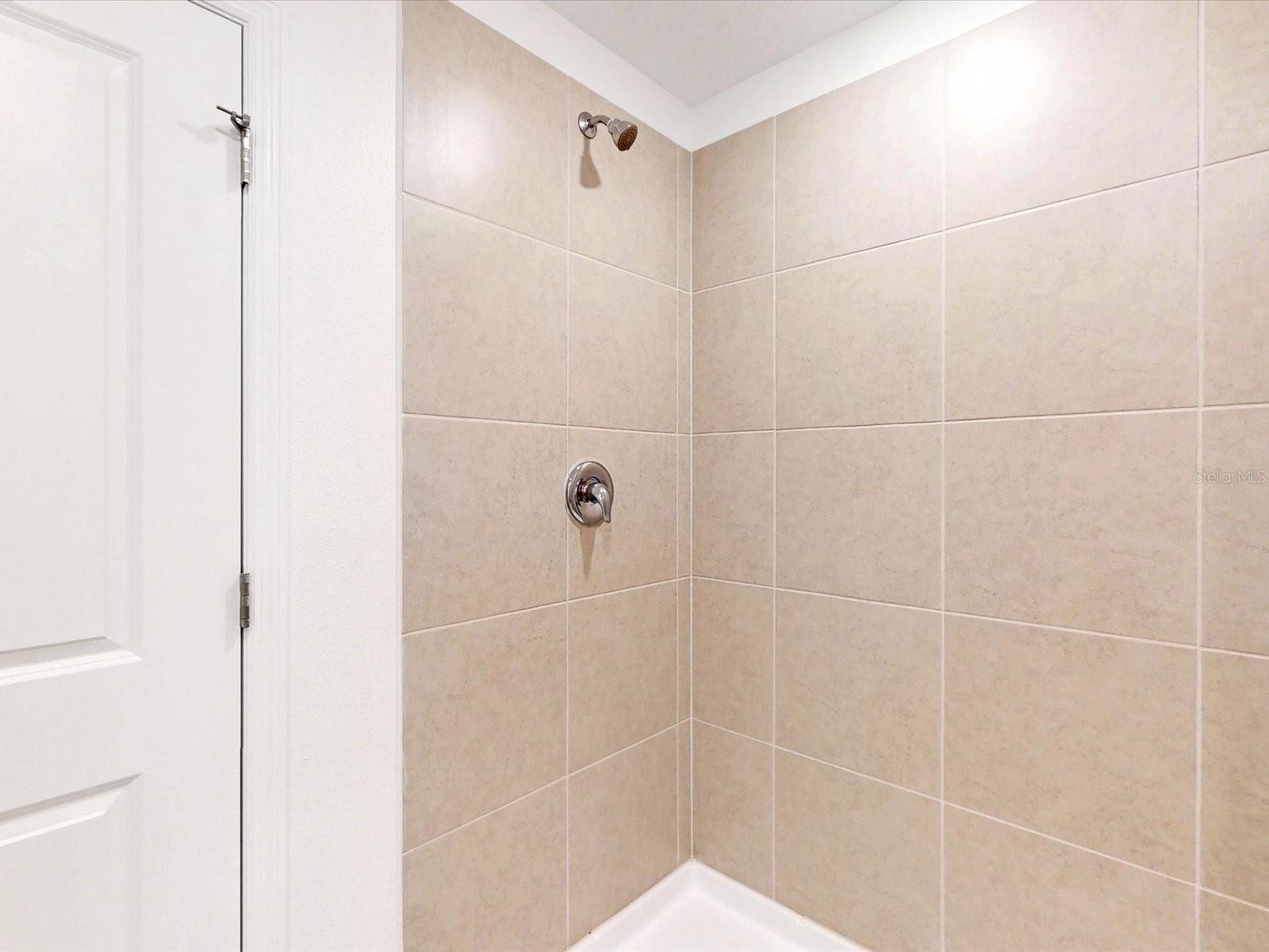 GUM LAKE 50'S - Residential Lease