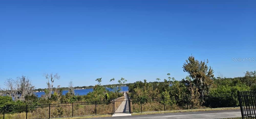 GUM LAKE 50'S - Residential Lease