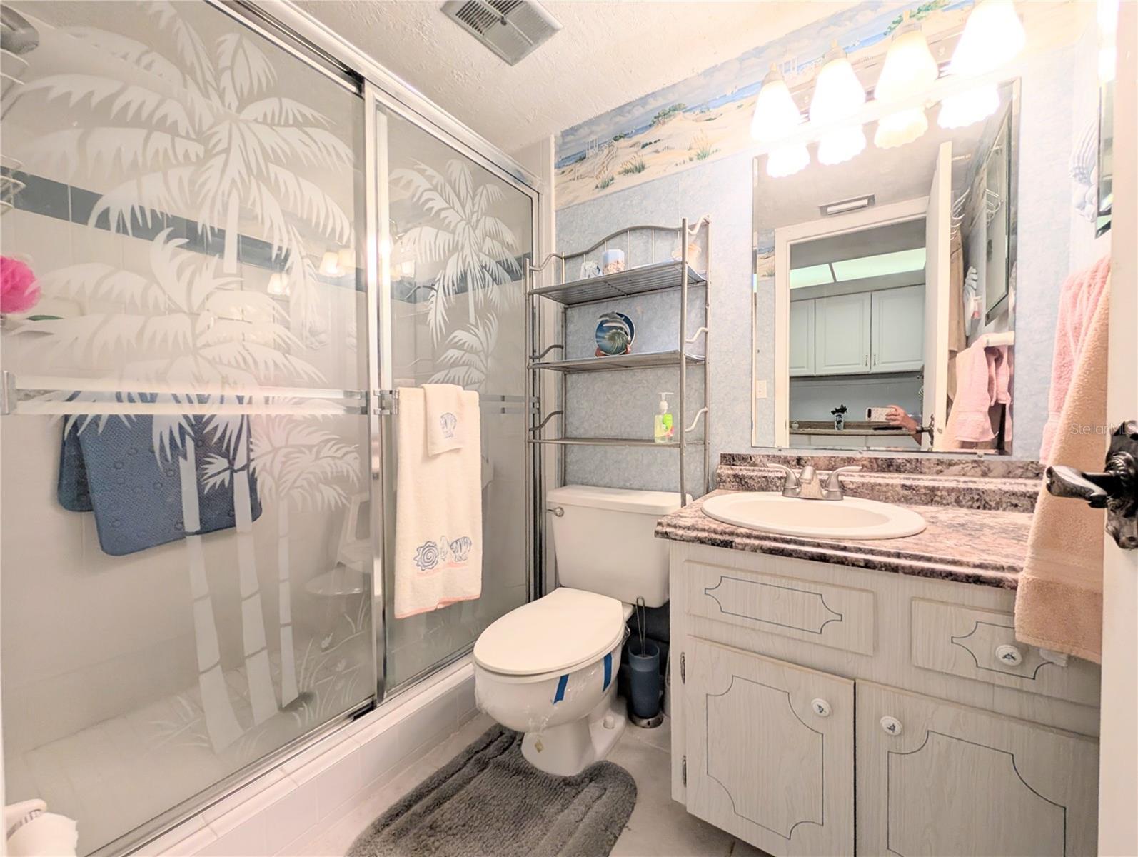 BAYSHORE ON THE LAKE APTS II SEC 3 - Residential