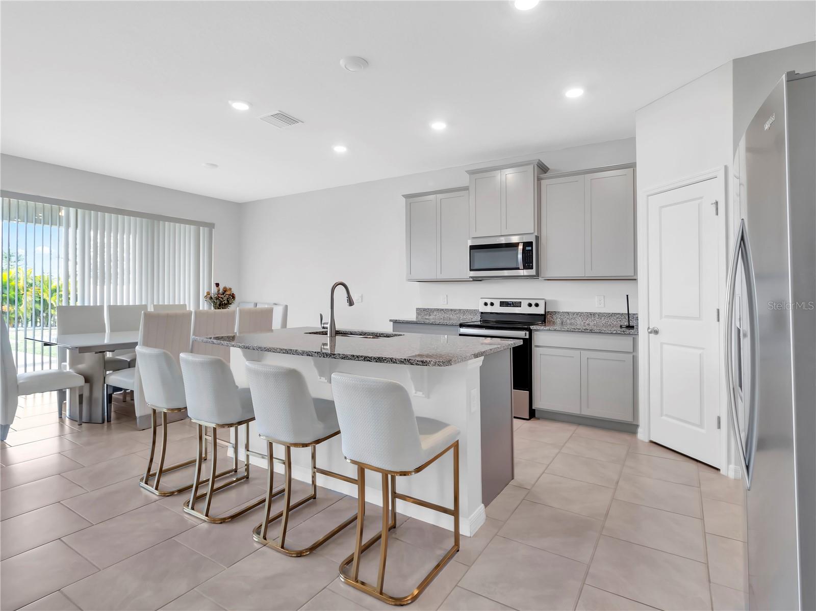 CREEK PRESERVE - Residential Lease