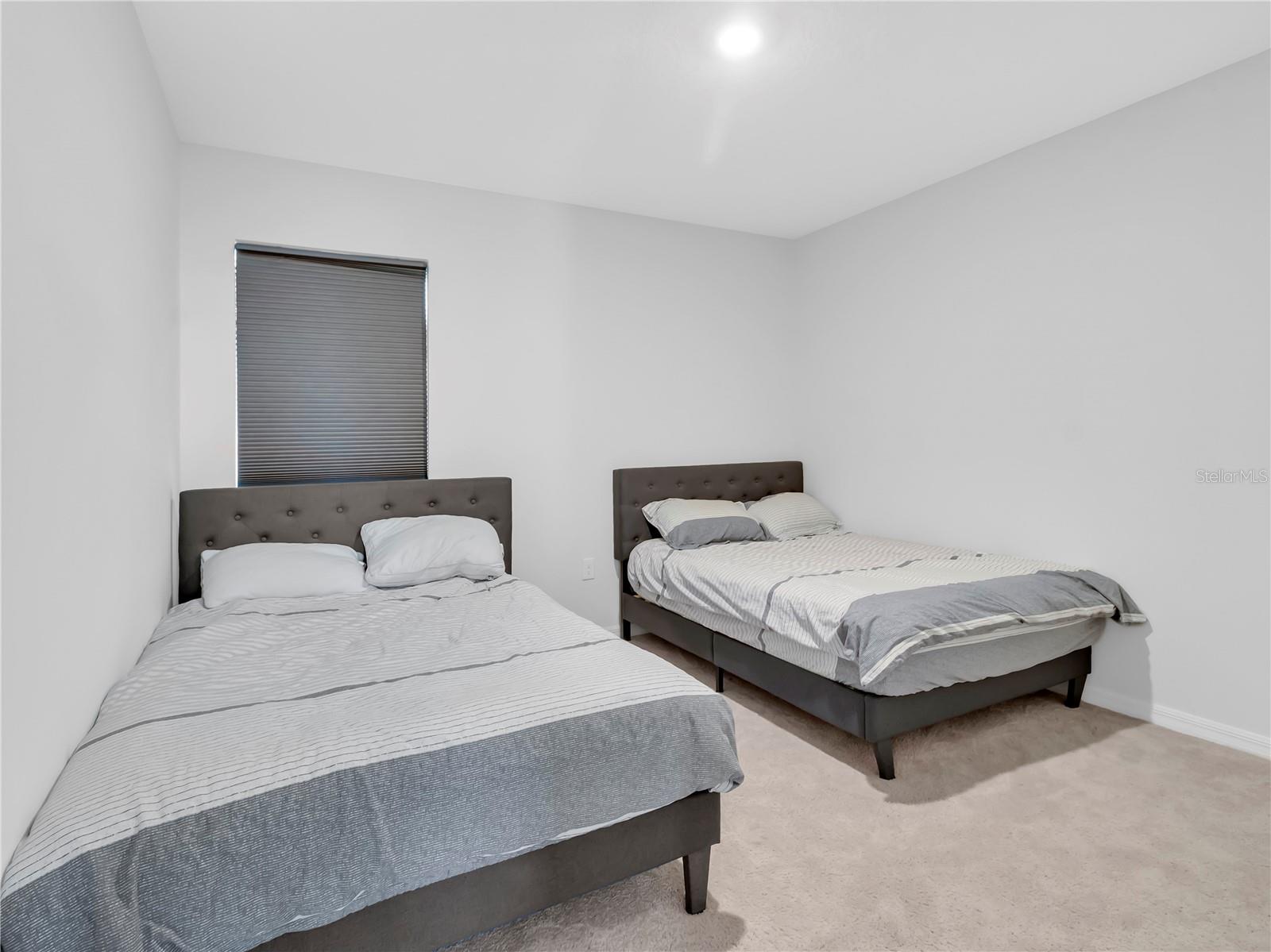 CREEK PRESERVE - Residential Lease