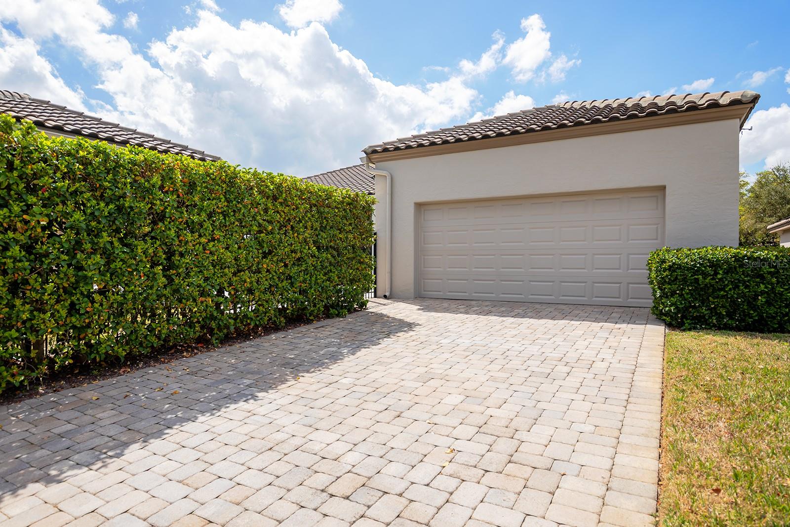 WATERSTONE - Residential