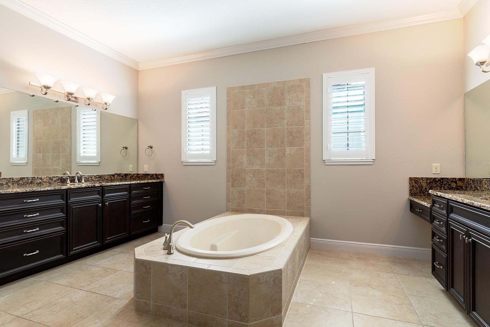 WATERSTONE - Residential