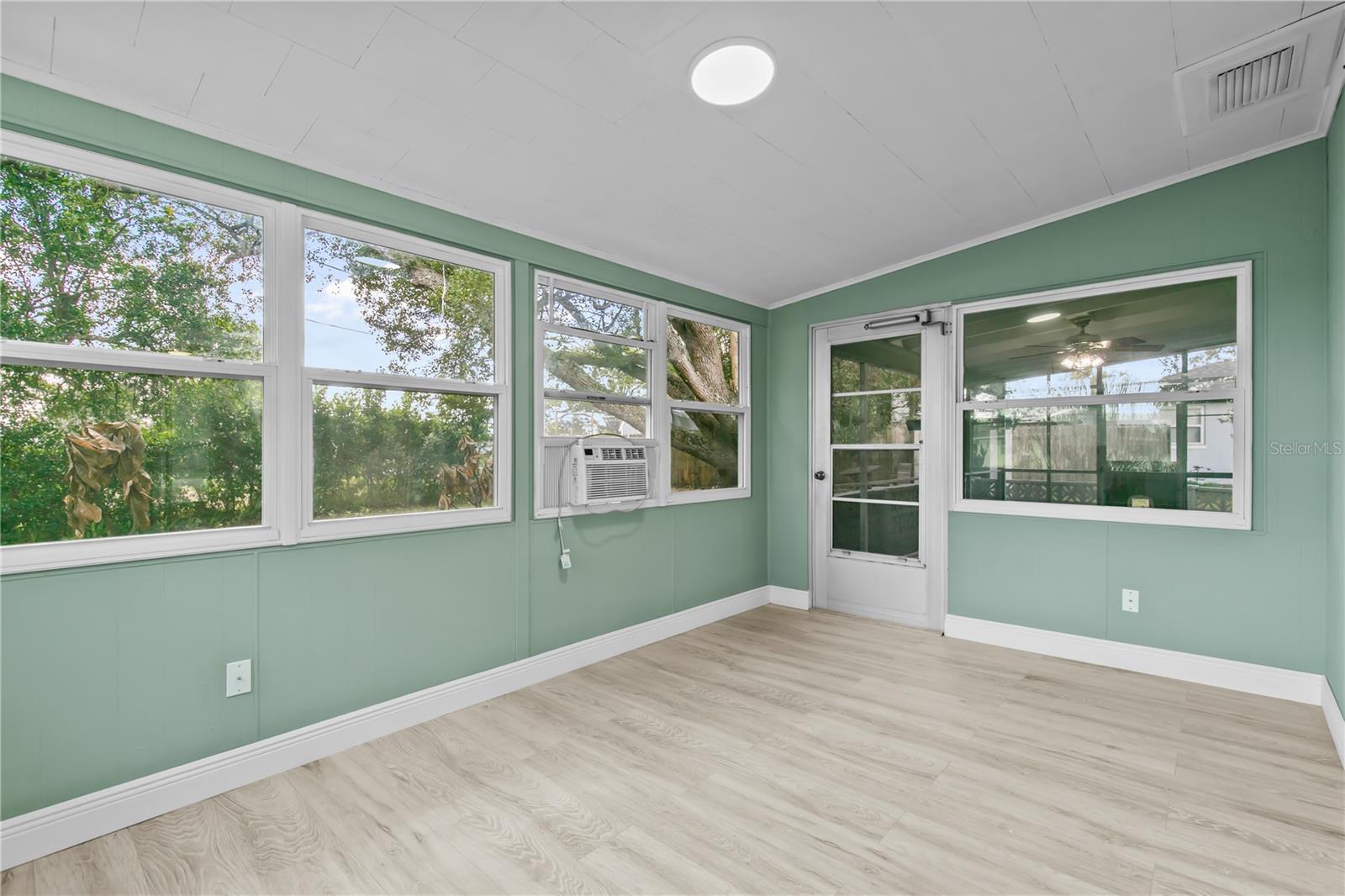 DELTONA LAKES UNIT 11 - Residential