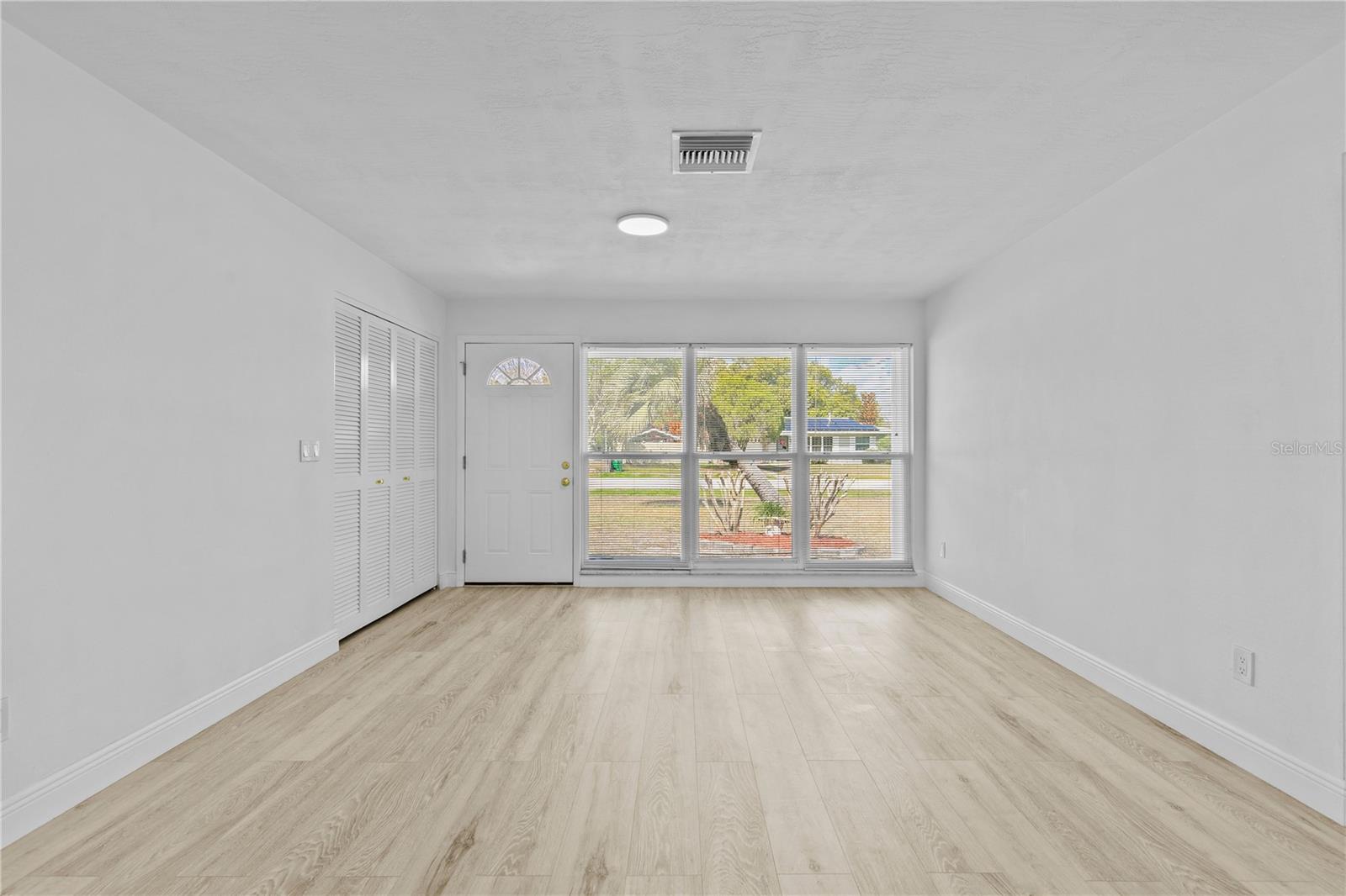 DELTONA LAKES UNIT 11 - Residential