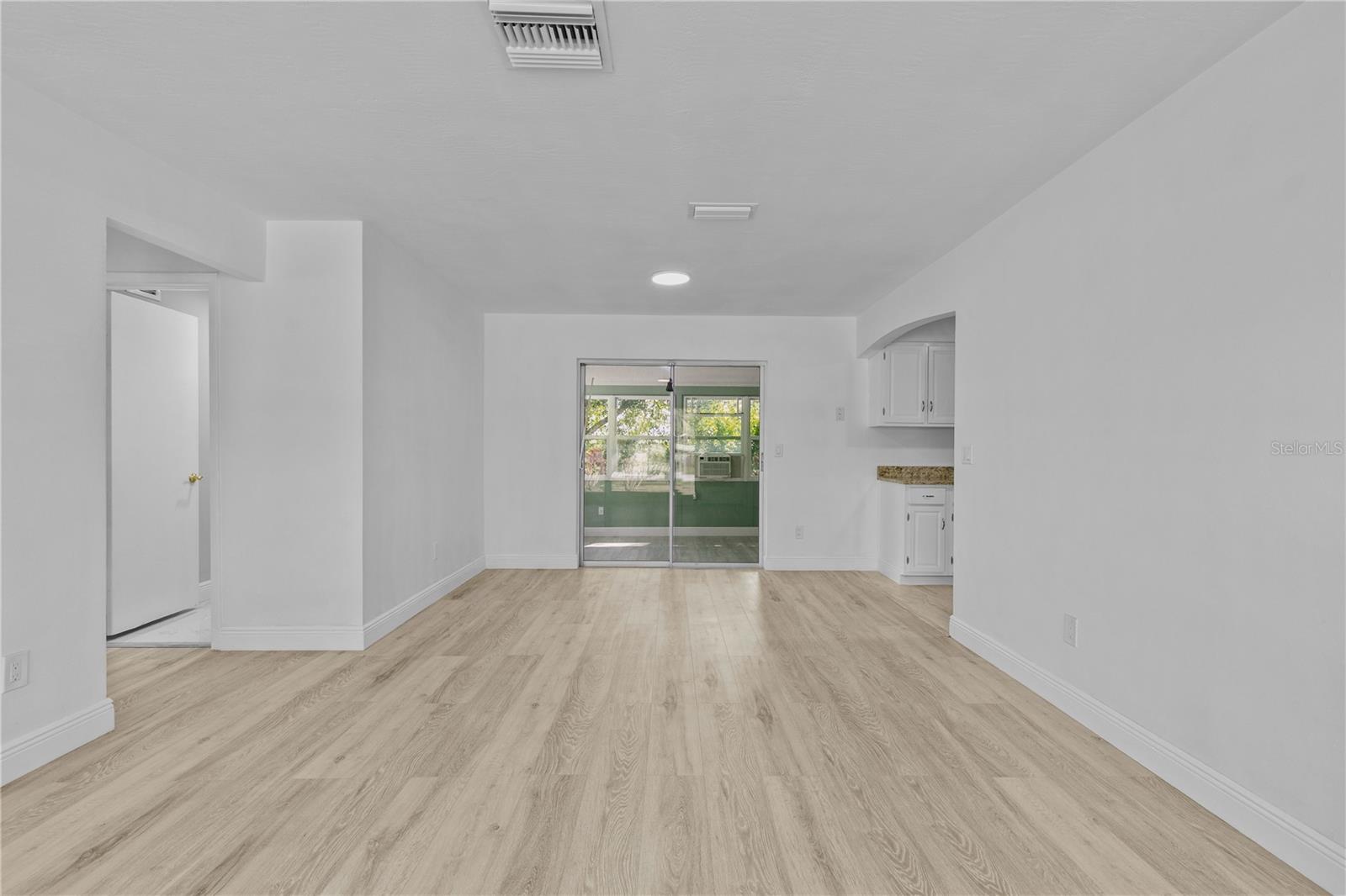 DELTONA LAKES UNIT 11 - Residential