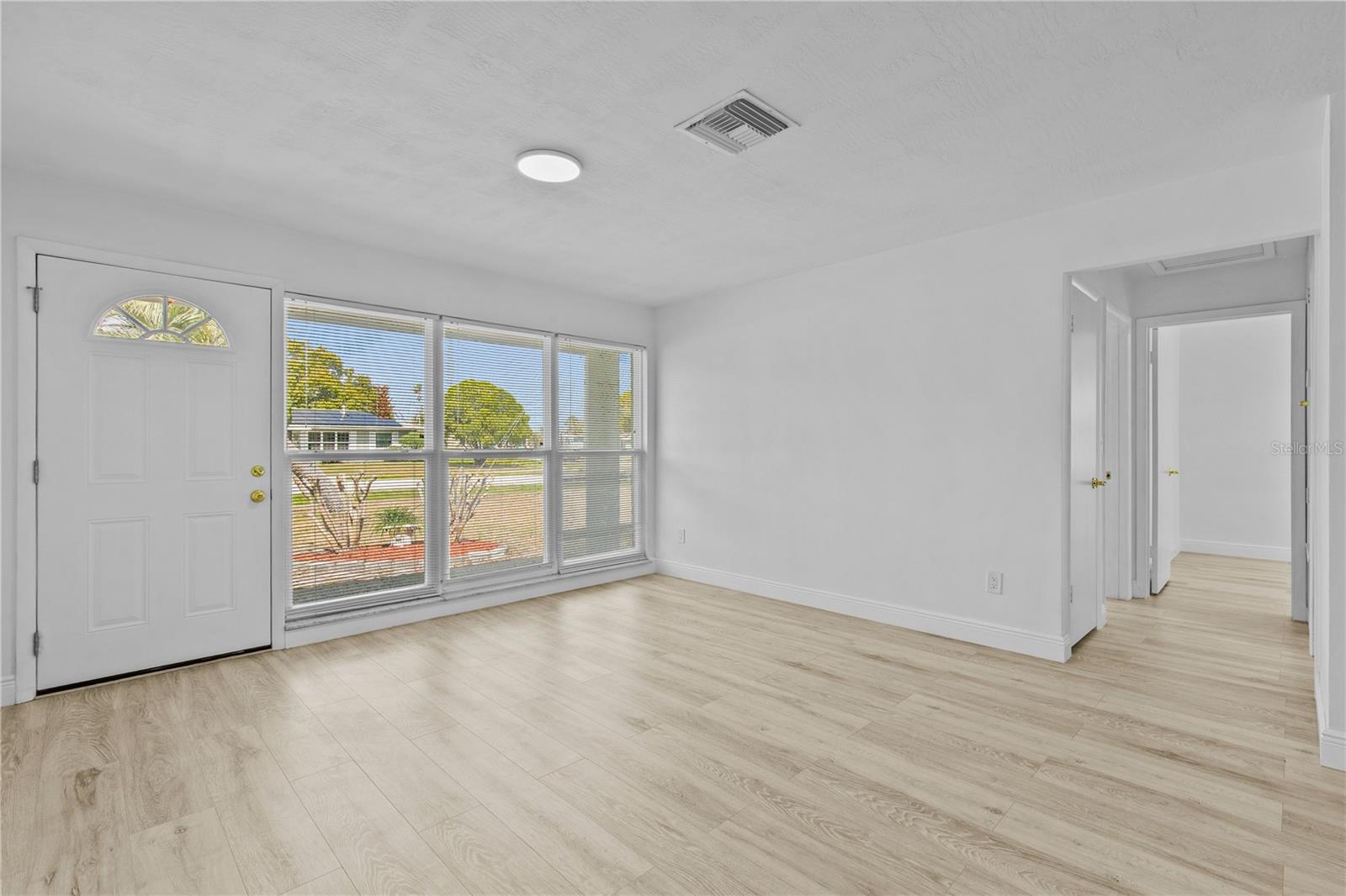 DELTONA LAKES UNIT 11 - Residential