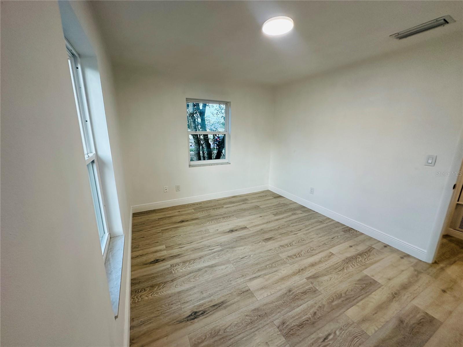 DELTONA LAKES UNIT 11 - Residential