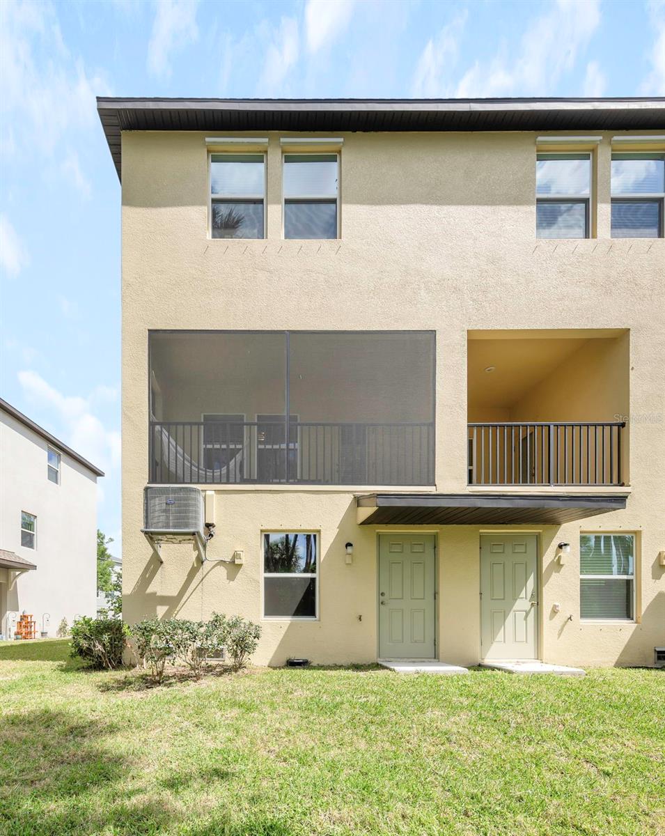 PALM RIVER TWNHMS PH 2 - Residential