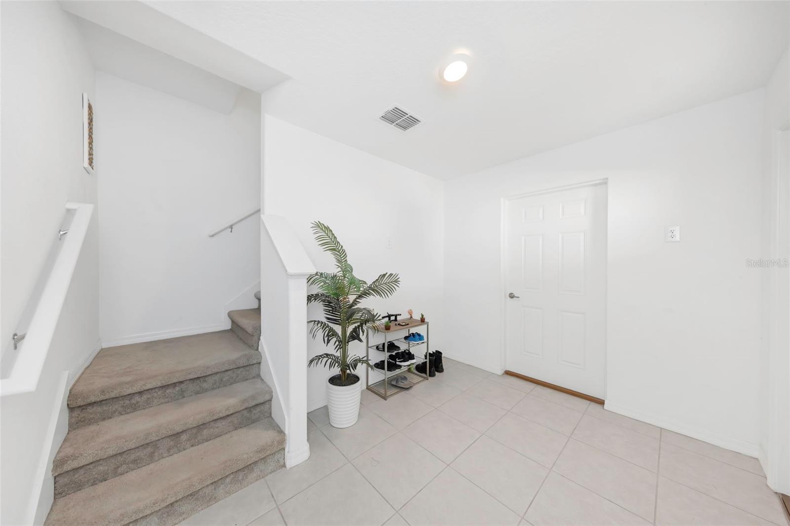 PALM RIVER TWNHMS PH 2 - Residential