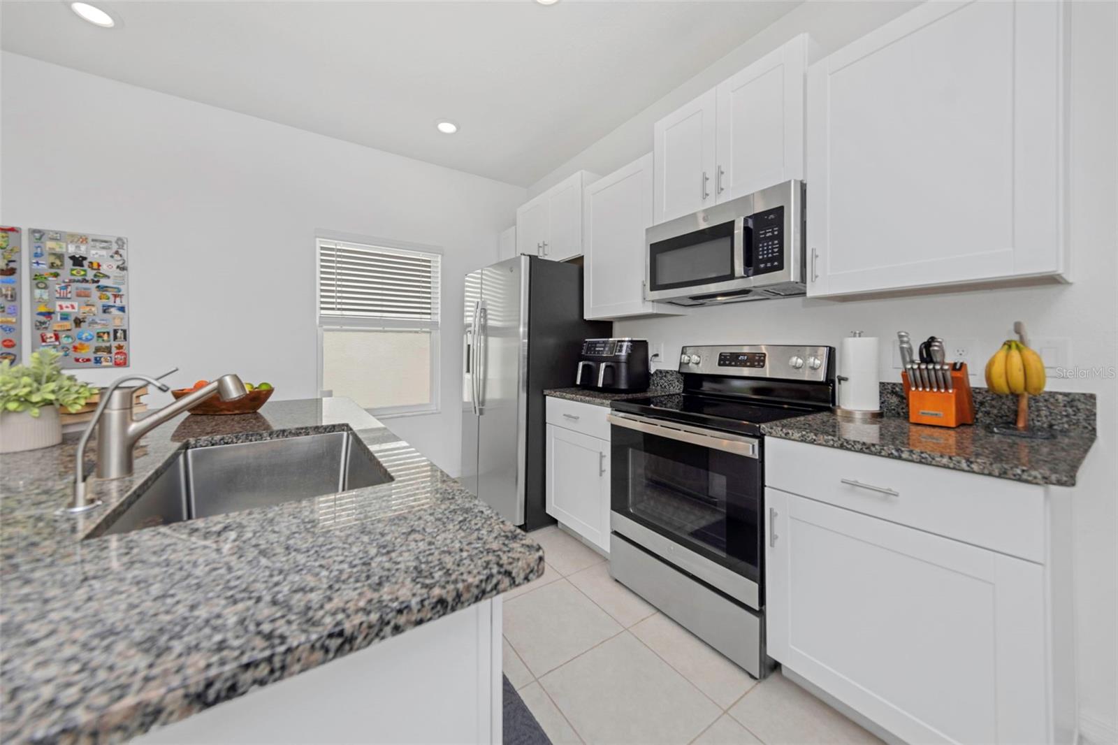 PALM RIVER TWNHMS PH 2 - Residential