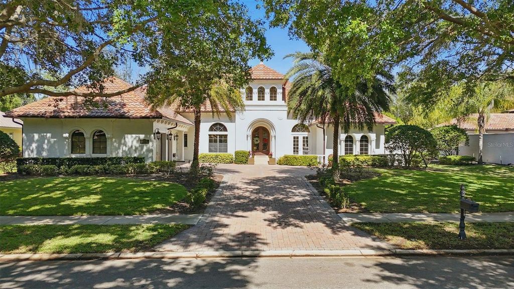 Photo of 11051 Coniston Way, Windermere, FL 34786 (MLS # O6392514)