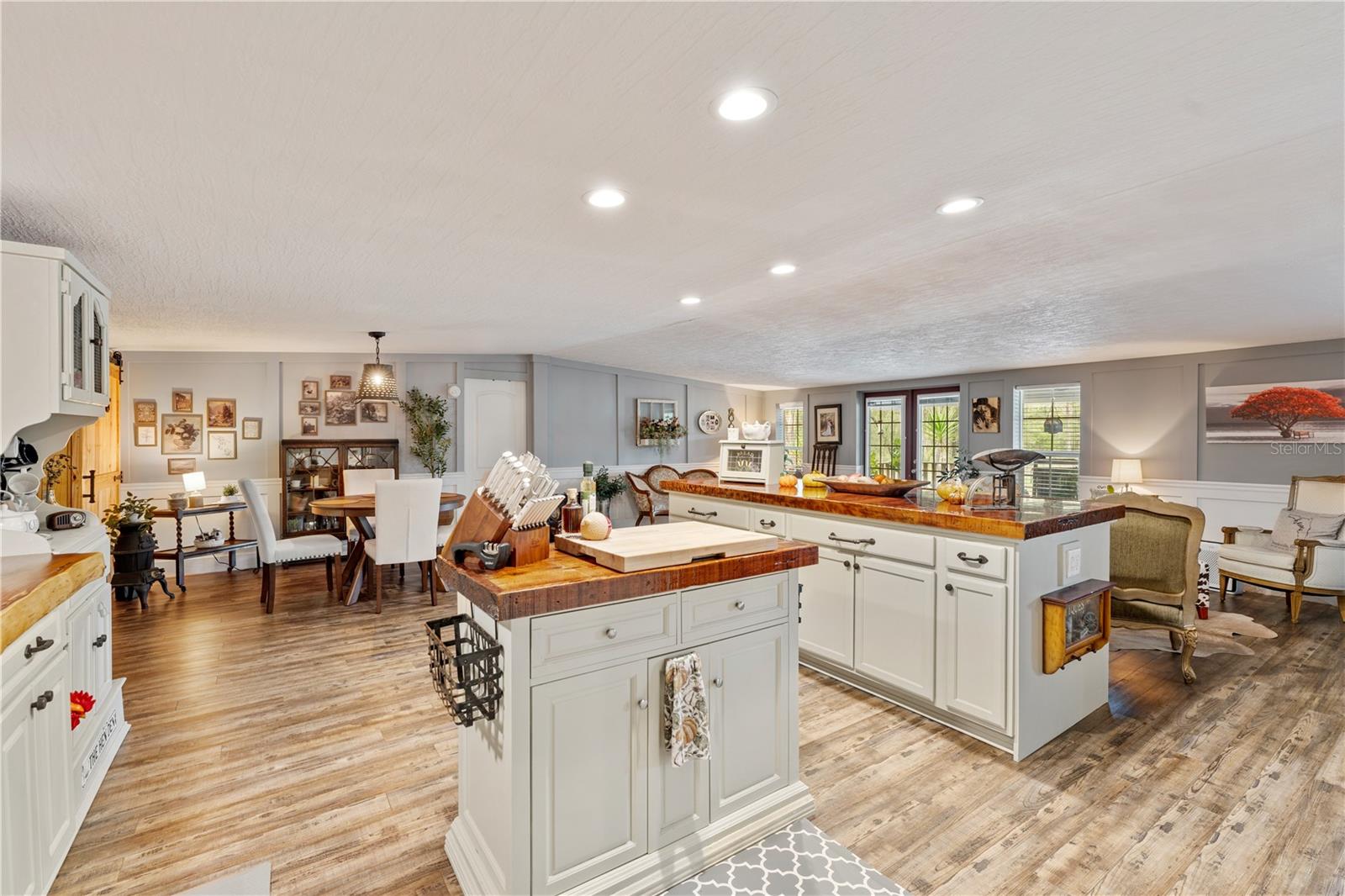 FOREST HILLS UNREC - Residential