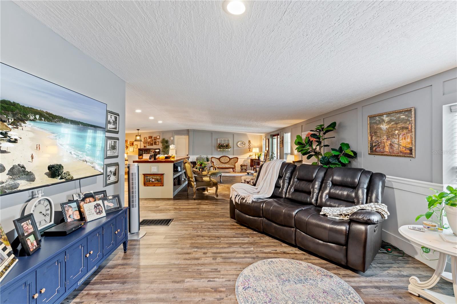 FOREST HILLS UNREC - Residential