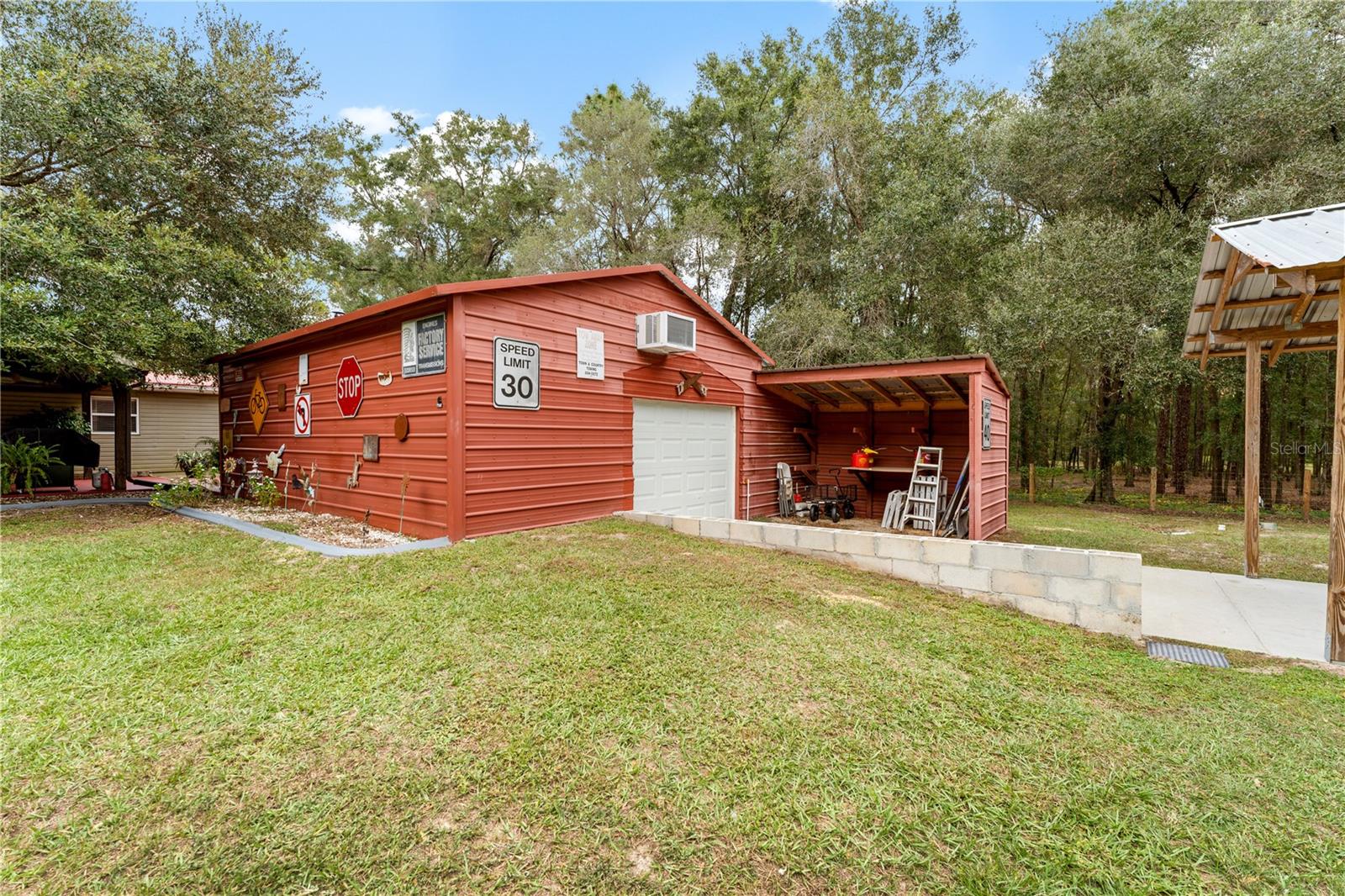 FOREST HILLS UNREC - Residential