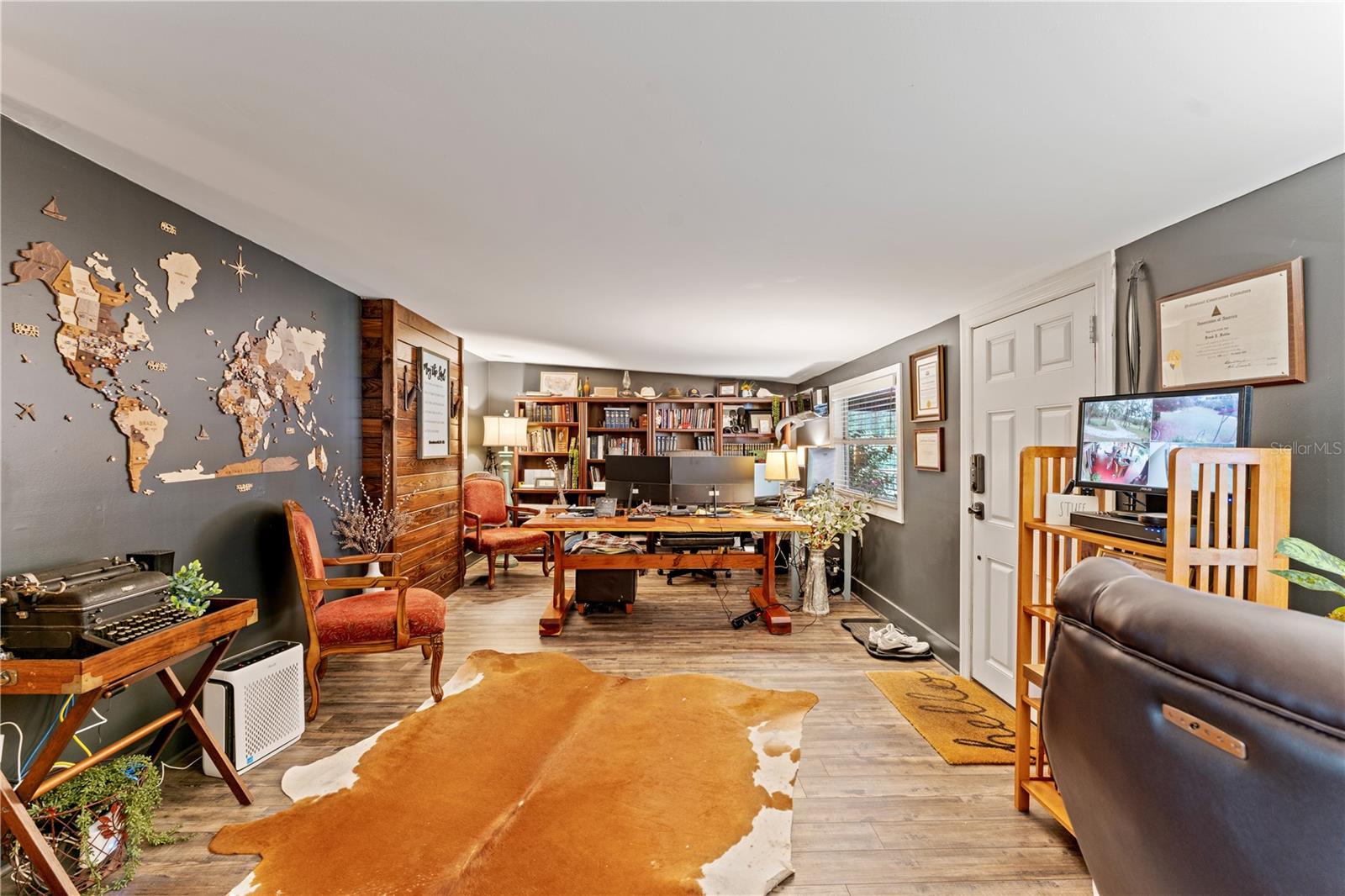 FOREST HILLS UNREC - Residential