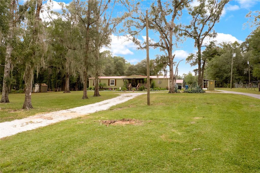 Photo of 25438 Ash Street, Brooksville, FL 34601 (MLS # TB8448796)
