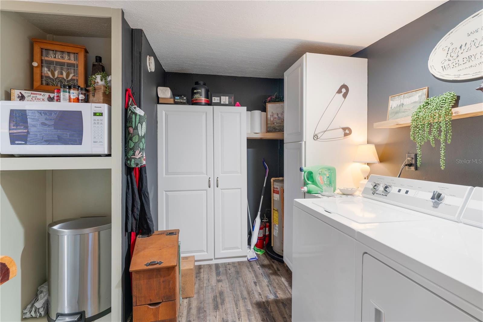 FOREST HILLS UNREC - Residential