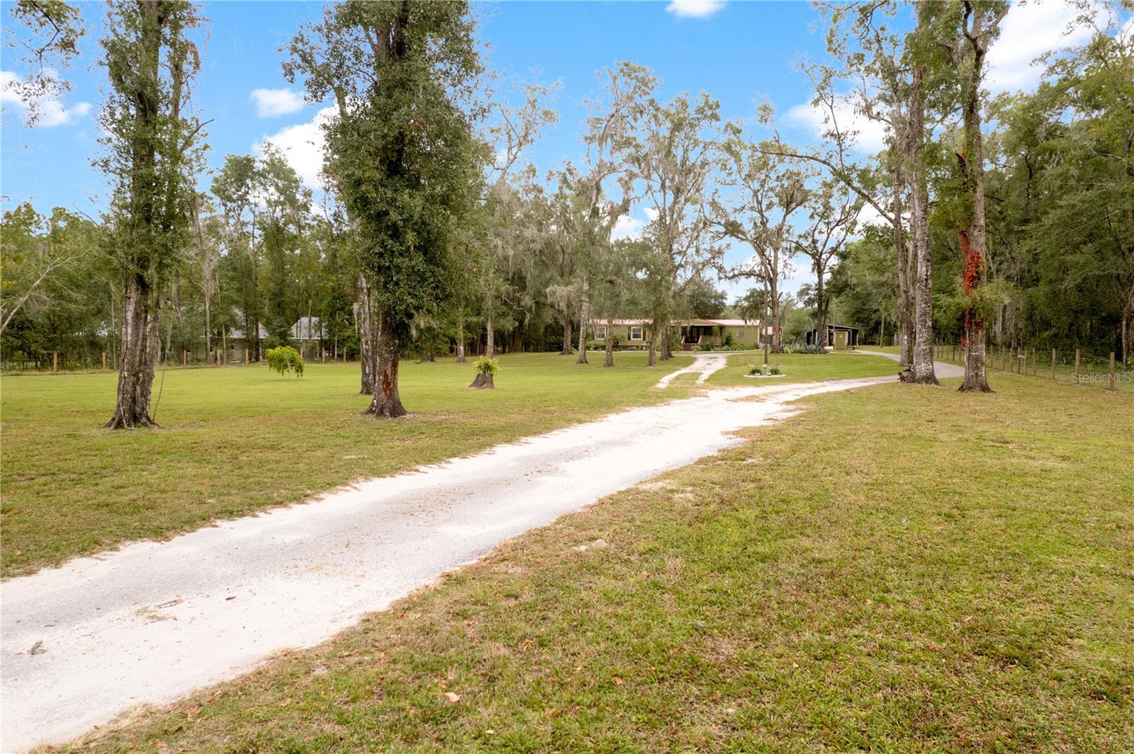 FOREST HILLS UNREC - Residential