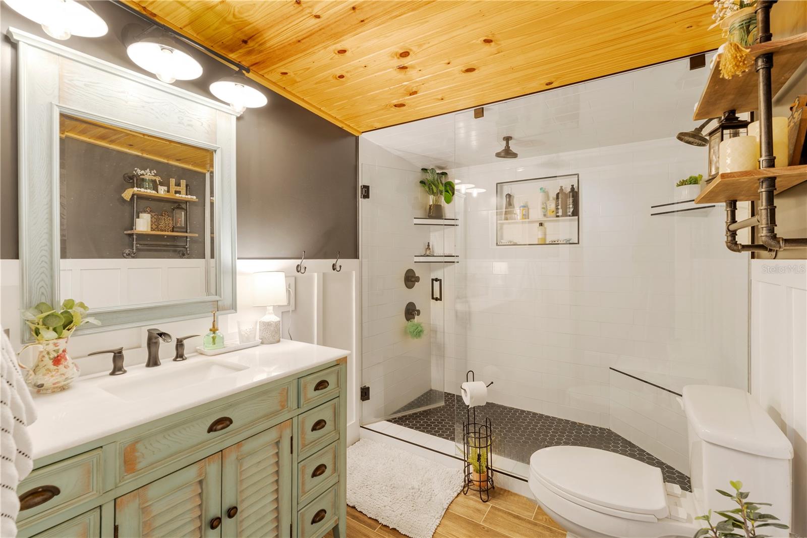 FOREST HILLS UNREC - Residential