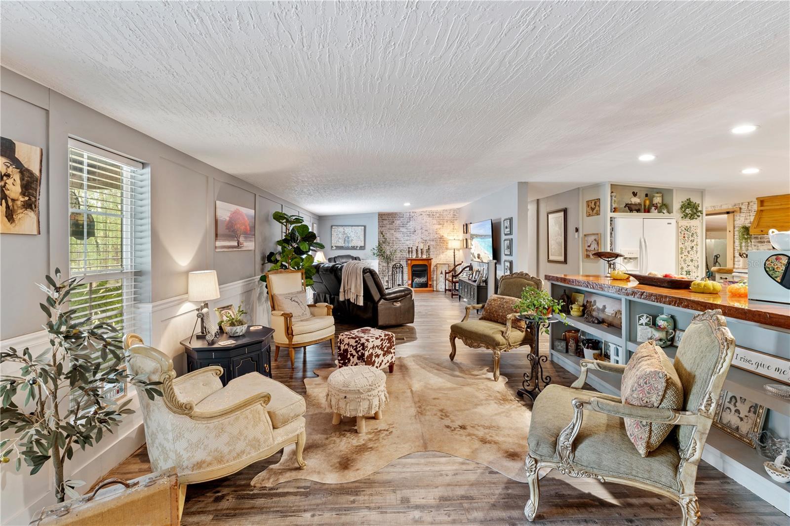 FOREST HILLS UNREC - Residential