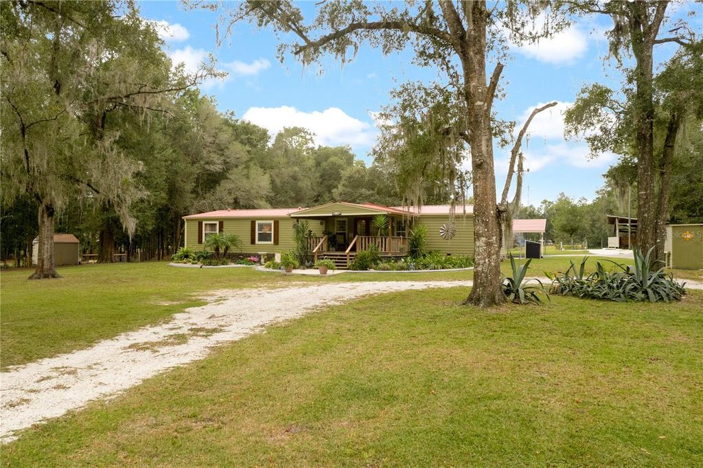 Photo of 25438 Ash Street, Brooksville, FL 34601 (MLS # TB8448796)
