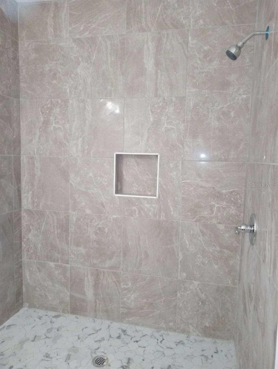 CORONATION ADD - Residential Lease