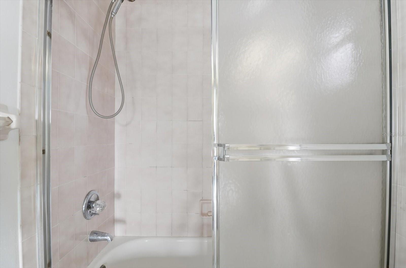 SWEETWATER POINTE - Residential