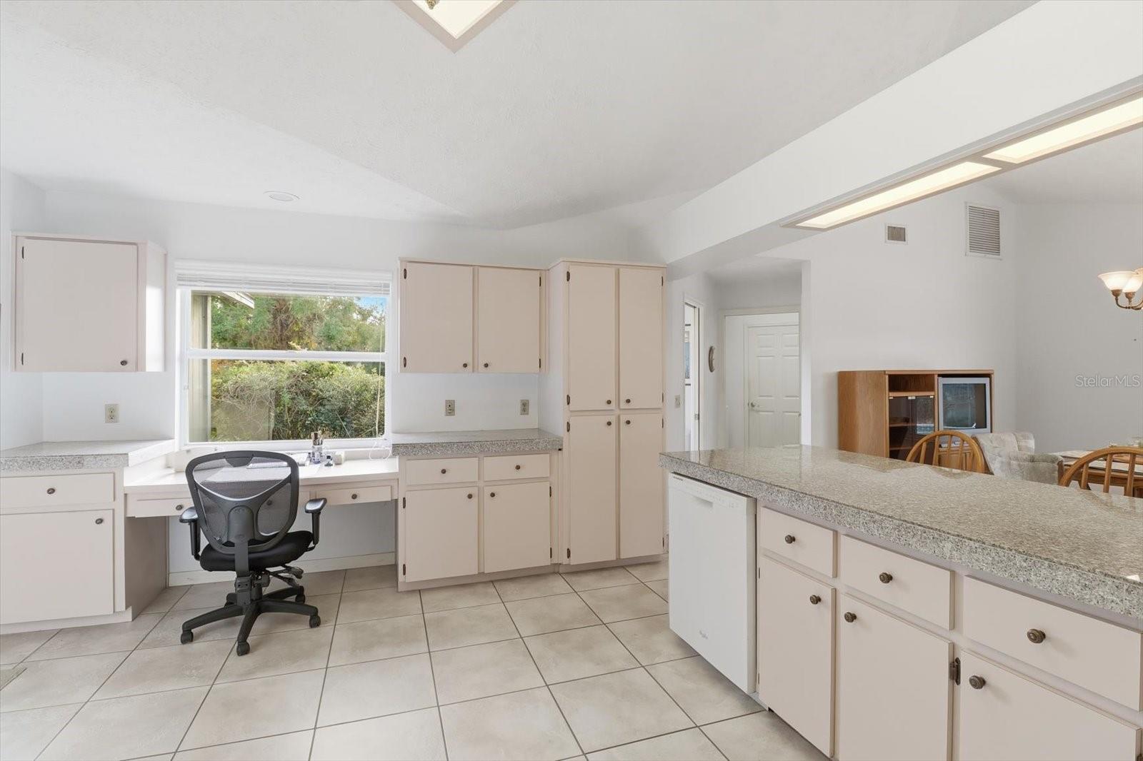 SWEETWATER POINTE - Residential