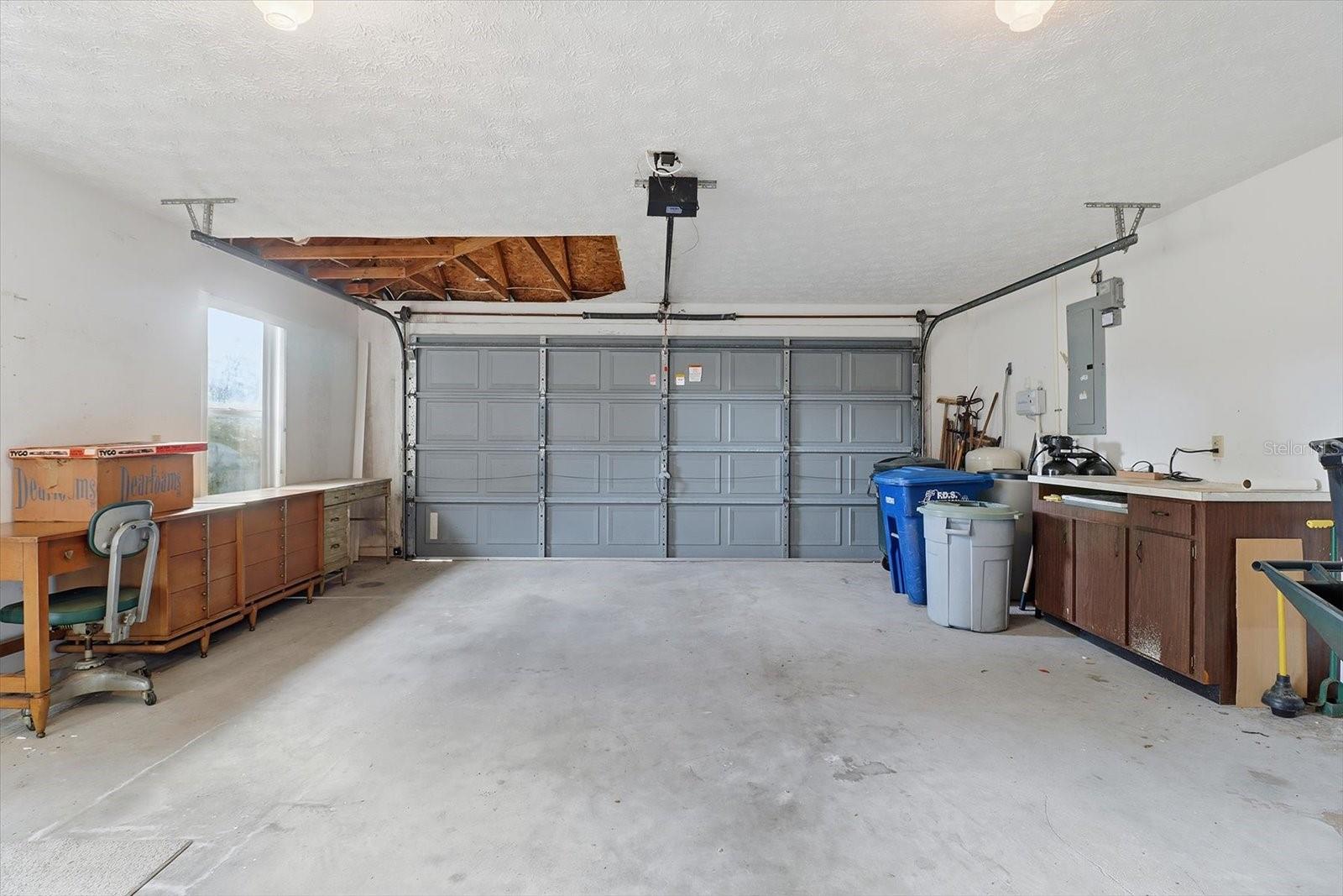 SWEETWATER POINTE - Residential