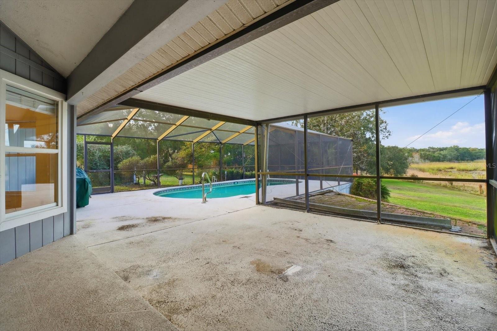 SWEETWATER POINTE - Residential