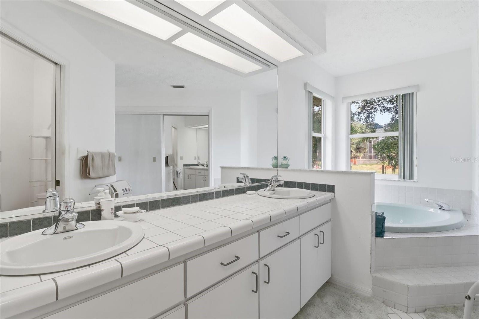 SWEETWATER POINTE - Residential