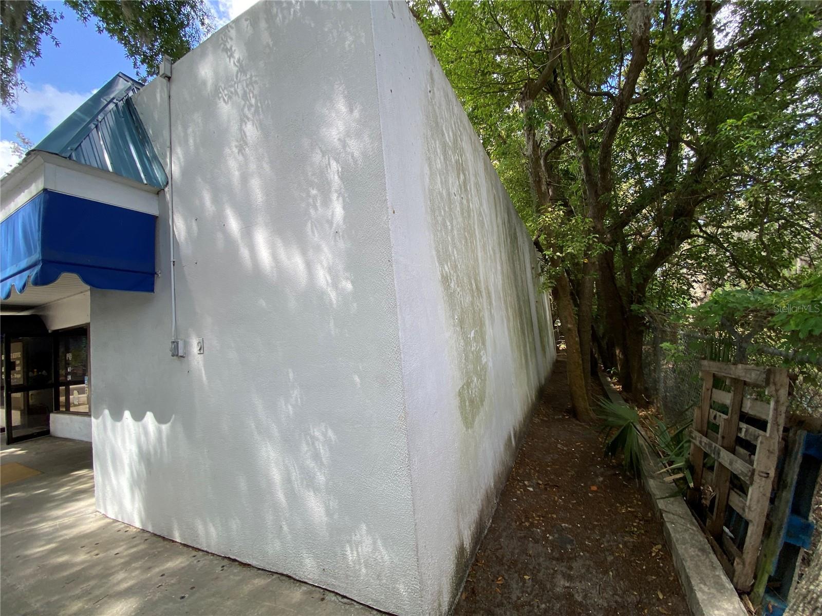 908 N STATE ROAD 434