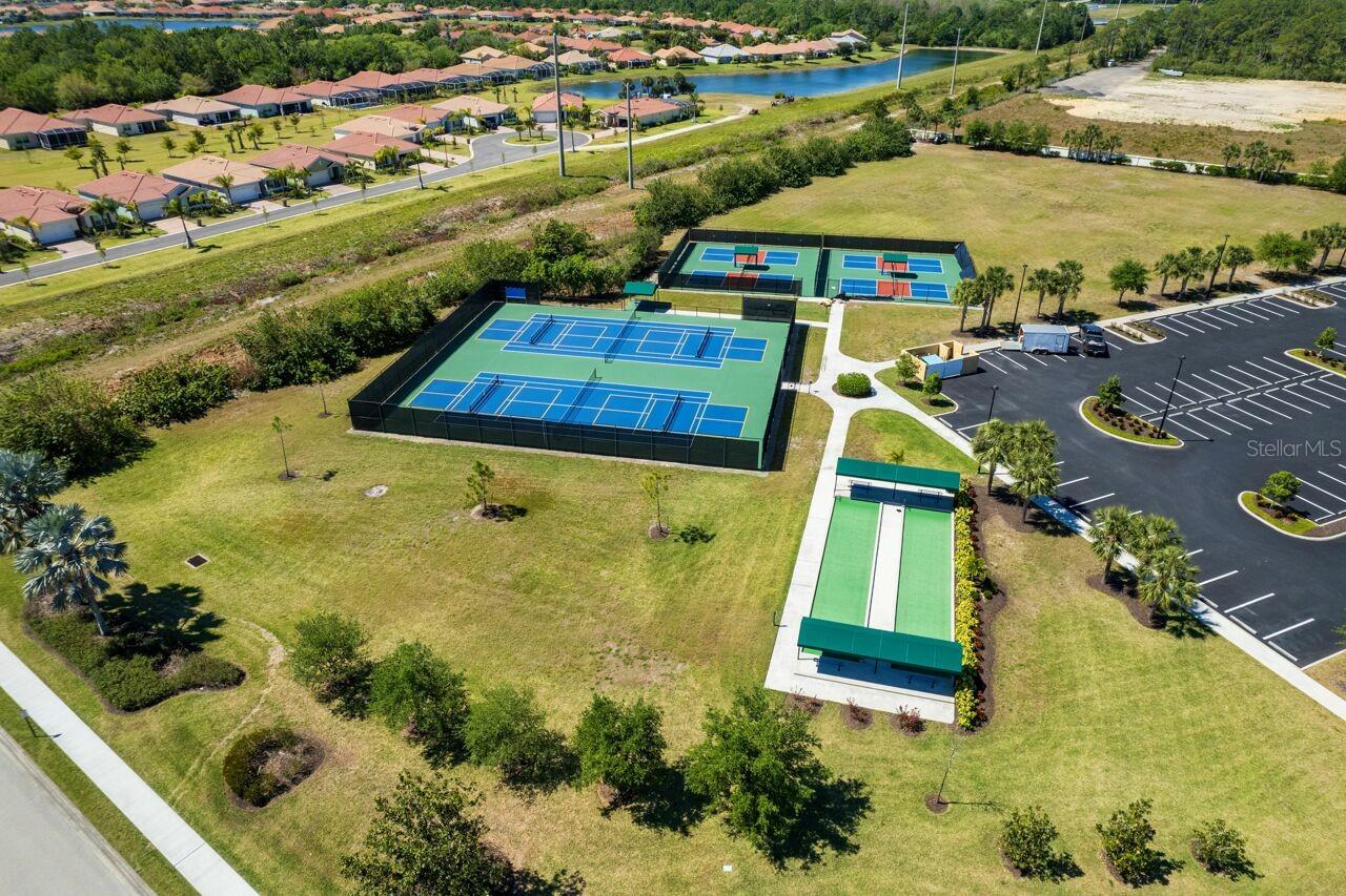 CASCADES/RIVER HALL PH 1B - Residential