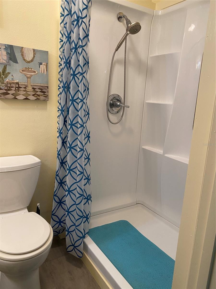 Florida Shores 01 - Residential