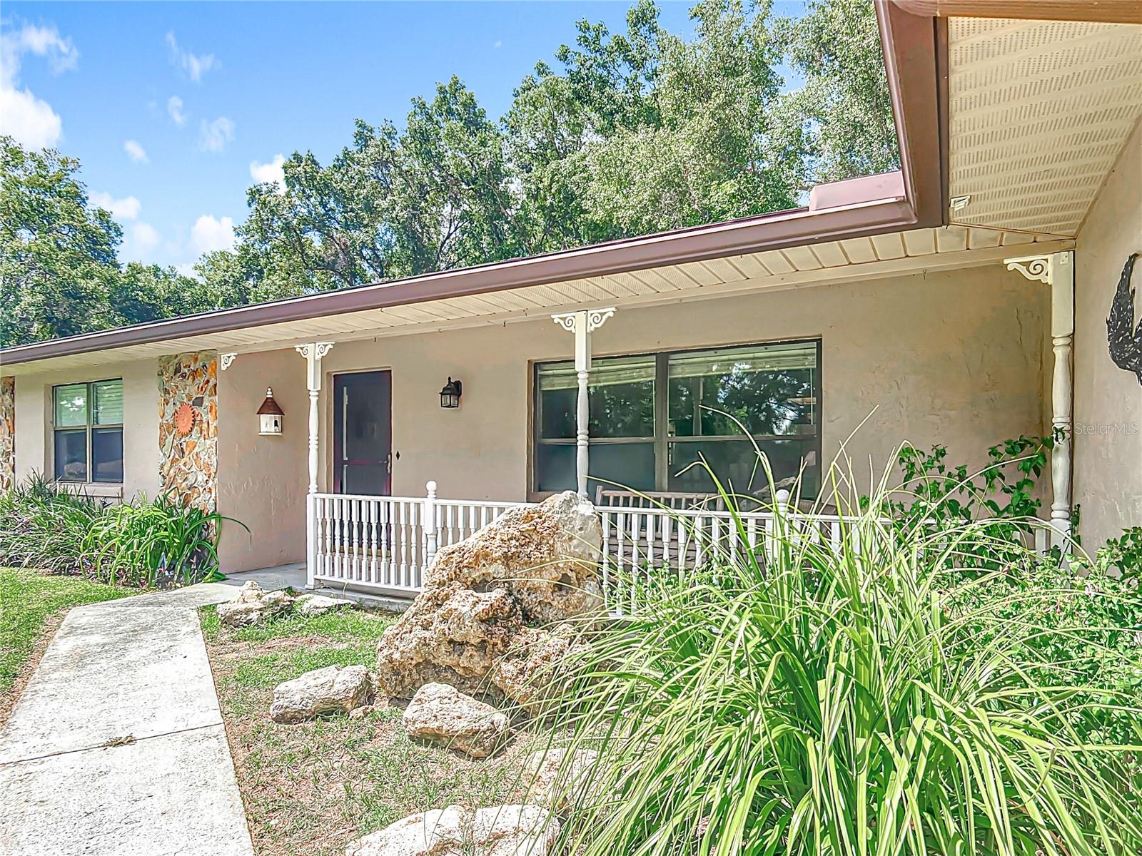2582 W FAIRWAY LOOP